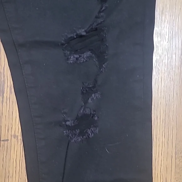 Black Kancan 9/28 - Picture 3 of 8